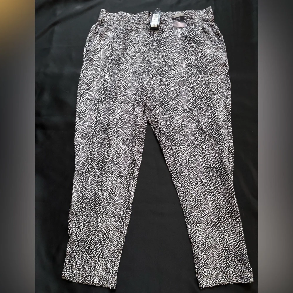 Women's lightweight casual pants from the M&S Collection black&white size 20 - Picture 1 of 6